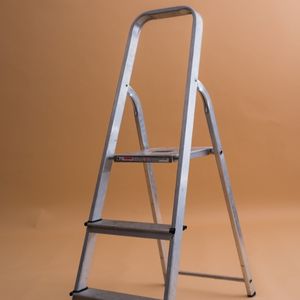 Step Ladder | Can step ladders be repaired | Are step ladders safe | How often should step ladders be inspected