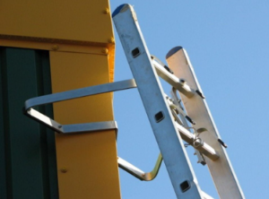 TB Davies Universal V-Shaped Ladder Stand-Off Kit – Stops Ladder Slipping, Fits Extension/Combination Ladders, 330mm Stand-Off Depth